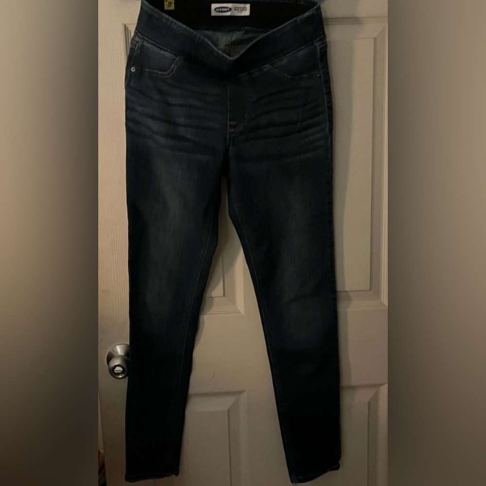 2 for 1 ! Old Navy Jeans, so comfortable yet stylish & excellent condition.